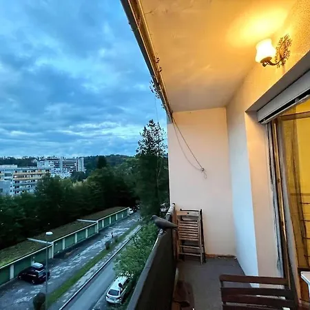 Nähe Lkh Und Der Med Uni Graz