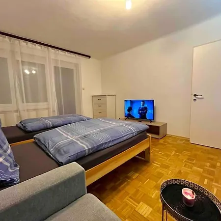 Apartment Naehe Lkh Und Der Med Uni *
