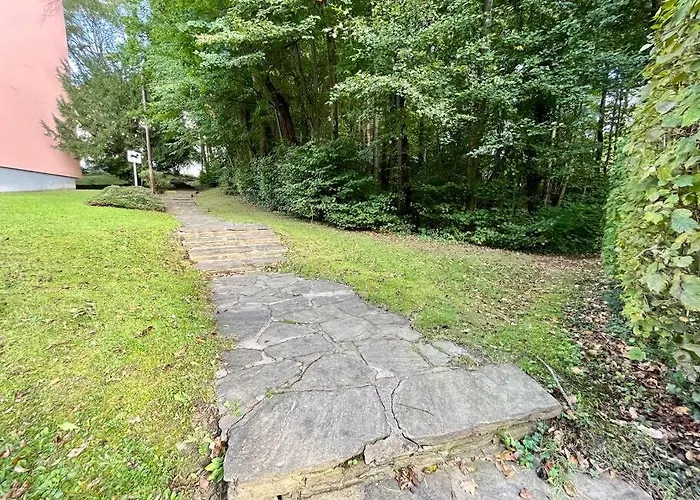 Naehe Lkh Und Der Med Uni Lägenhet